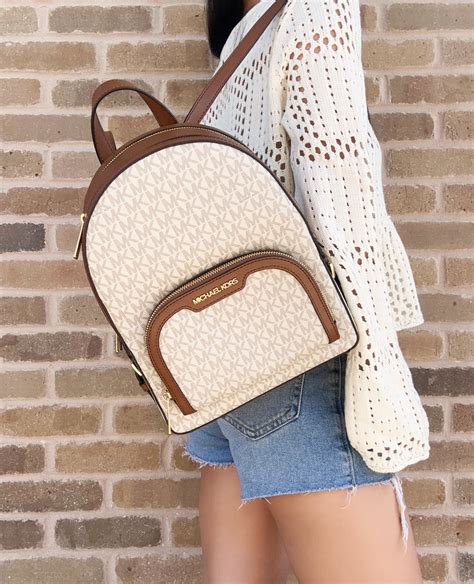 sac a dos jaycee michael kors|Jaycee Medium Pebbled Leather Backpack .